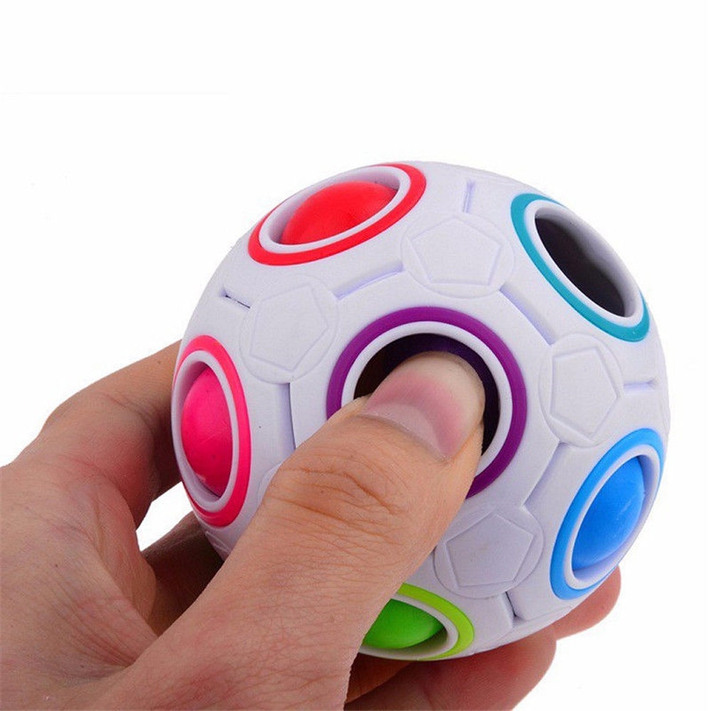 pop it est un jouet anti-stress multicolore entre les mains des enfants. jeu  de bulles. jouets anti-stress. 15601552 Photo de stock chez Vecteezy